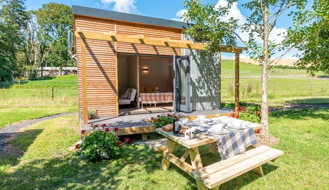 Sunset Cabins - Open Plan, Sleeps 3