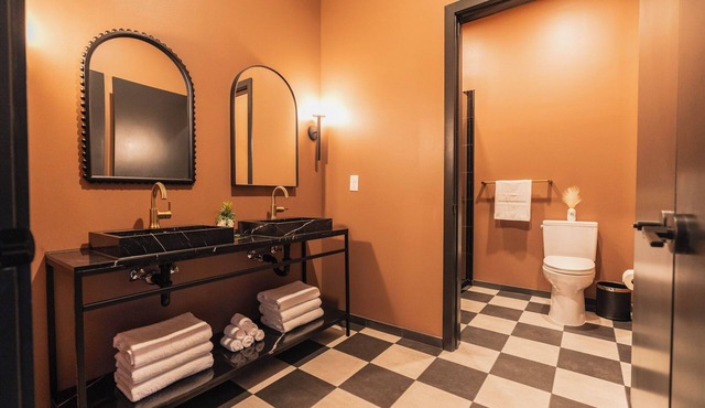 Superior Suite - Unit 706