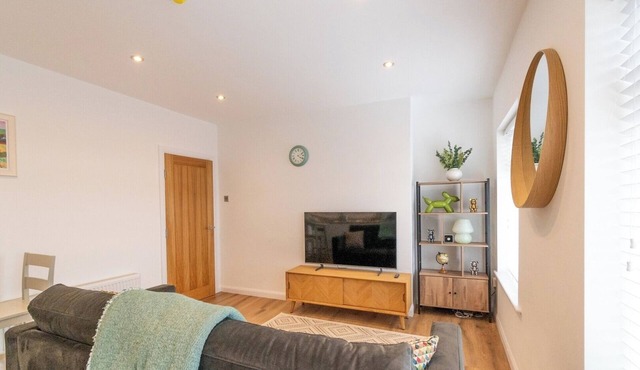 Swillington Retreat: Modern 2BD Flat in Leeds