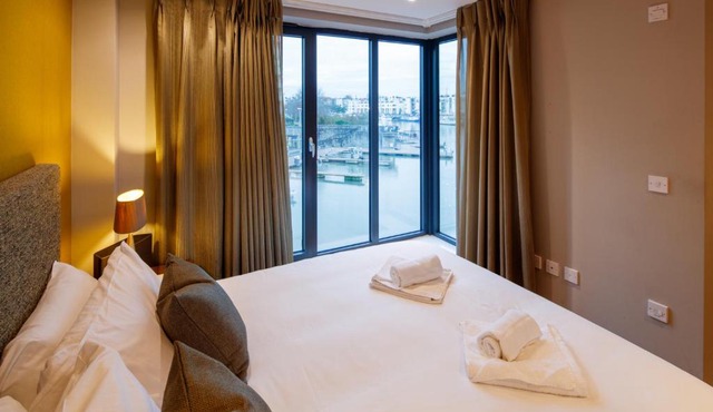 The Boat House Apartment by Cliftonvalley Apartments