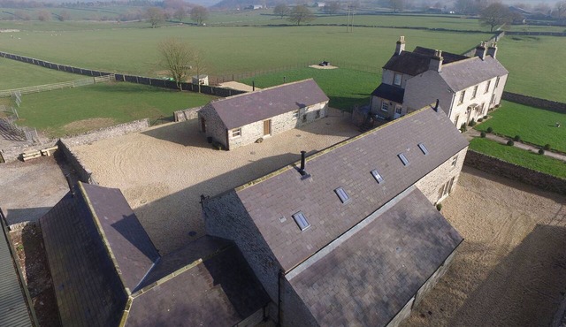 The Hayloft - Sleeping 12 people comfortably in 6 bedrooms,