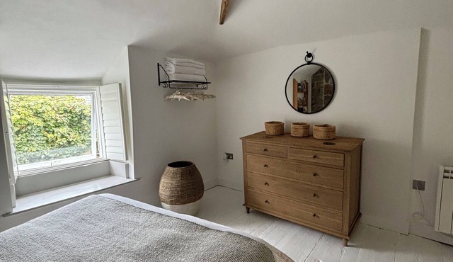 The Old Gallery - Charming Coastal Escape For Two