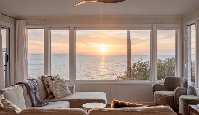 The Pink Door — Absolute Beachfront House