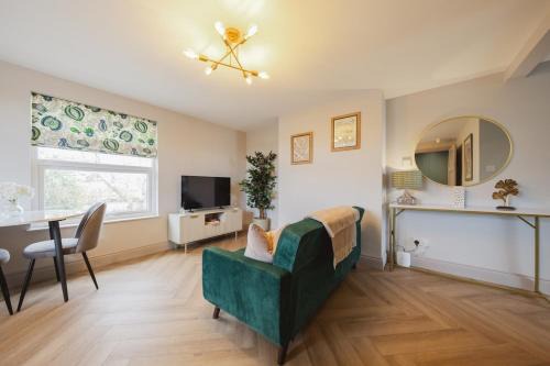 The Riverview Apartment - City Retreat