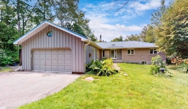 The Silver Birch Beach Retreat in Tiny