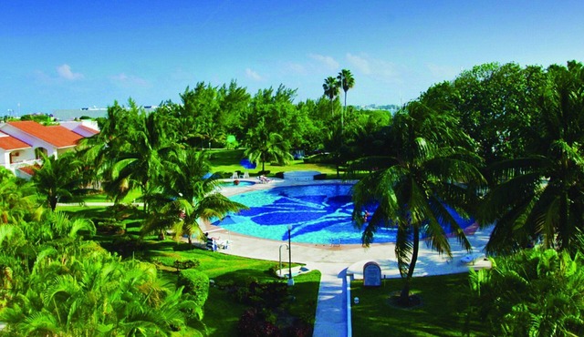 This resort & location is simply Heaven !