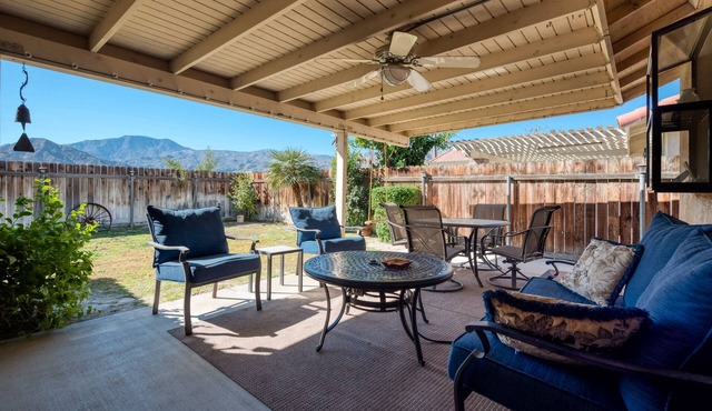 Three Palms Majestic Mountain Views on a Tranquil and Quiet Cul-de-sac