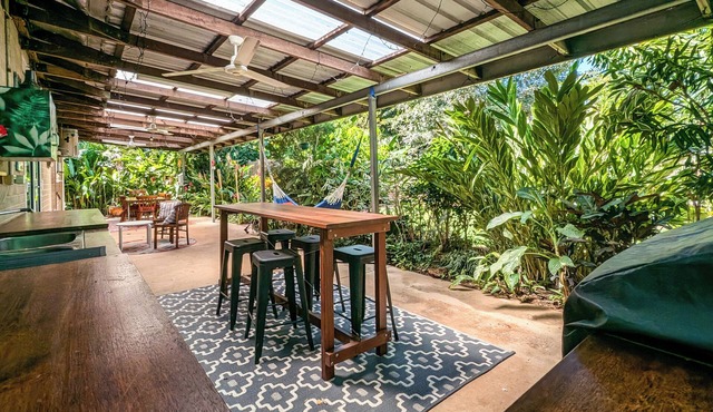 Tropical Treasure | Outdoor Kitchen & Shower