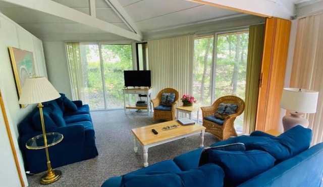 Unit 8 - Treetop 2 Bedroom Villa