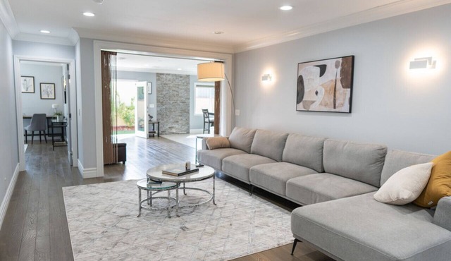 UPSCALE MODERN 4BR TORRANCE HOUSE BUILT 2018 w/GARAGE, FENCED YARD/PATIO (p79)