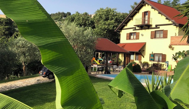 Villa surrounded by nature, ideally for a relaxing vacation