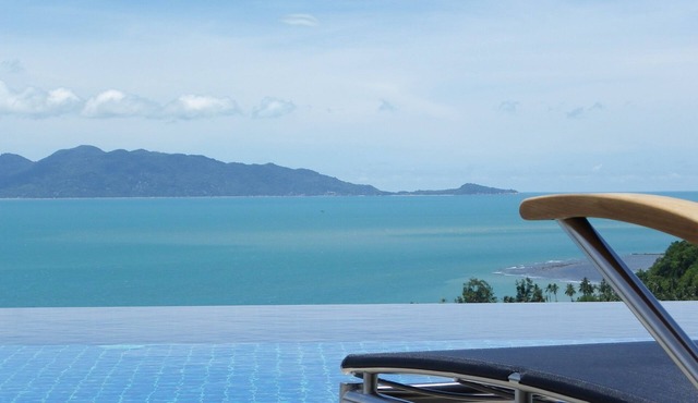 Villa with privat 50sqm pool. Dreamlike sea view.
