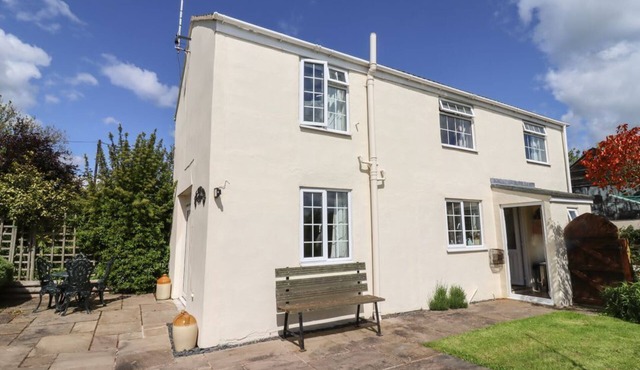 Vine Tree Cottage, Gloucester