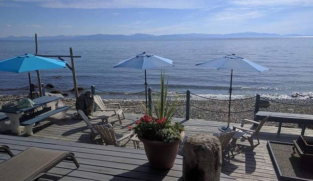 Waterfront, Hot Tub, Private Beach, Views, Huge Deck