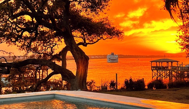 Waterway BnB Charleston Romantic Getaway Water View