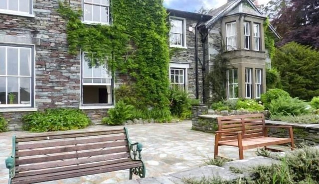 WHITE MOSS, WOOD CLOSE, pet friendly, with a garden in Grasmere