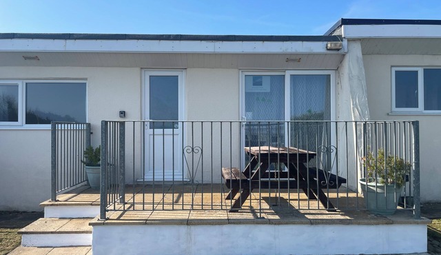 Widemouth Waves Chalet