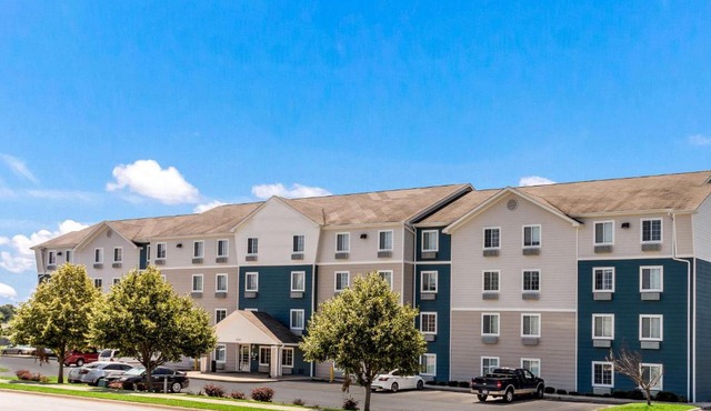 WoodSpring Suites Bentonville