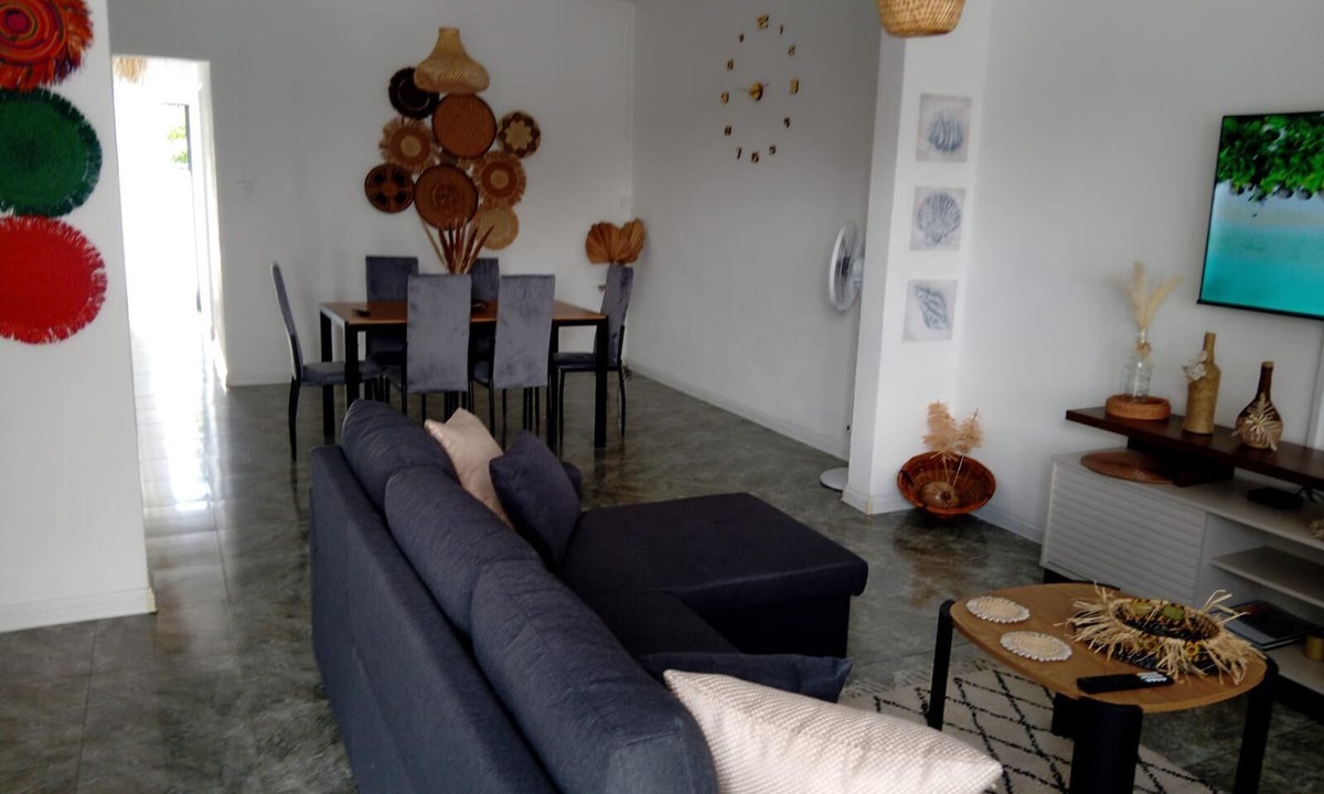 Palmar House | Villa Bella is 5 Mins From the Beach With Amazing Garden Overlooking the Pool