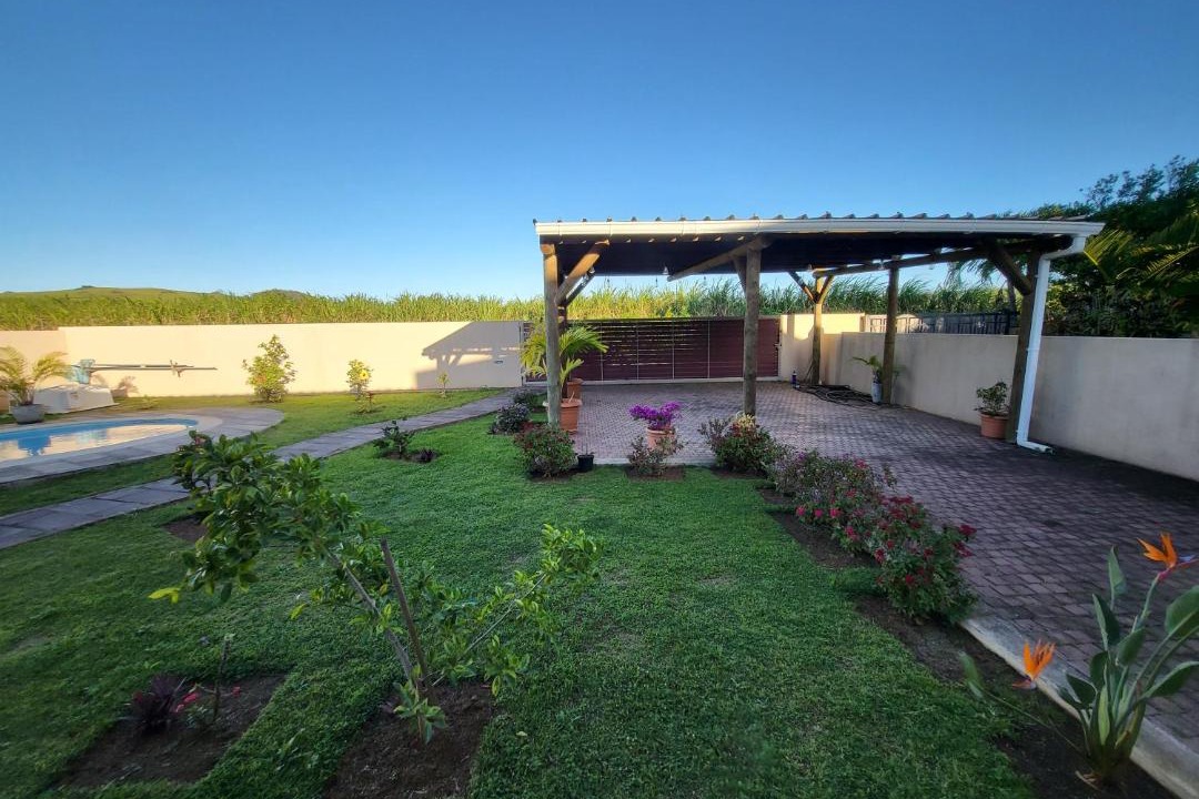 Calebasses Villa | Secure Gated Villa Surrounded by Nature