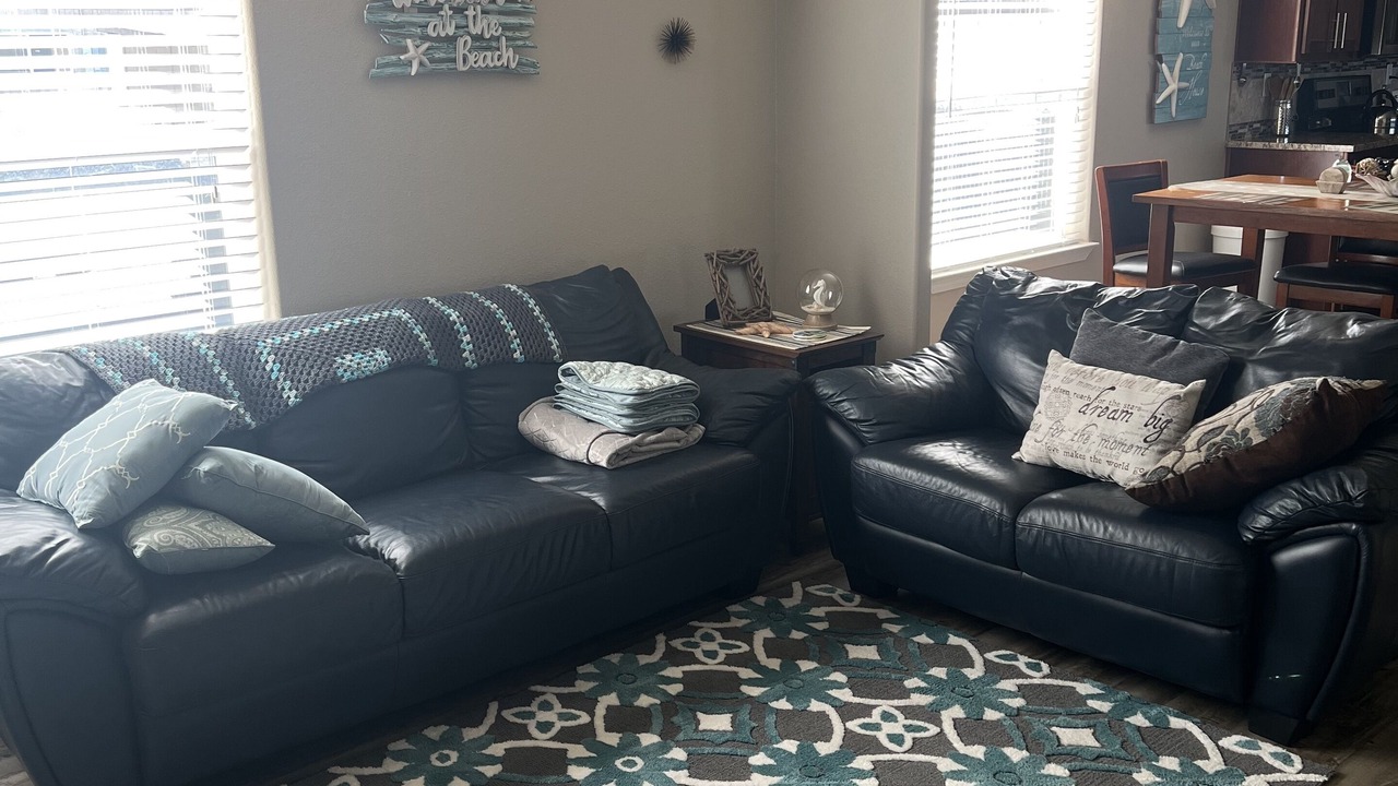 Photo of Livingroom in Winchester Bay