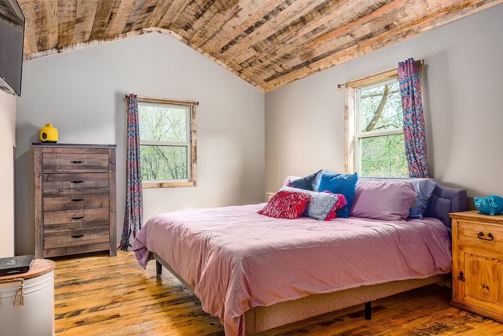 Photo of Bedroom in Jasper