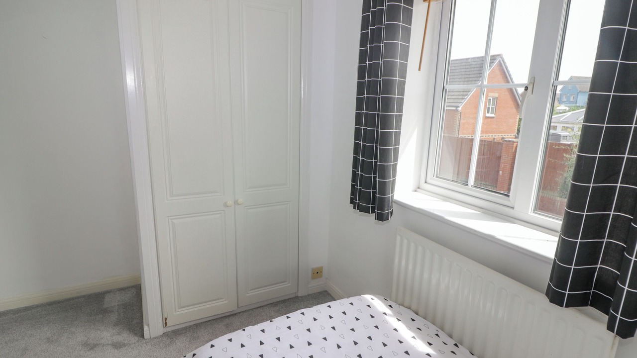 Photo of Bedroom in Barry
