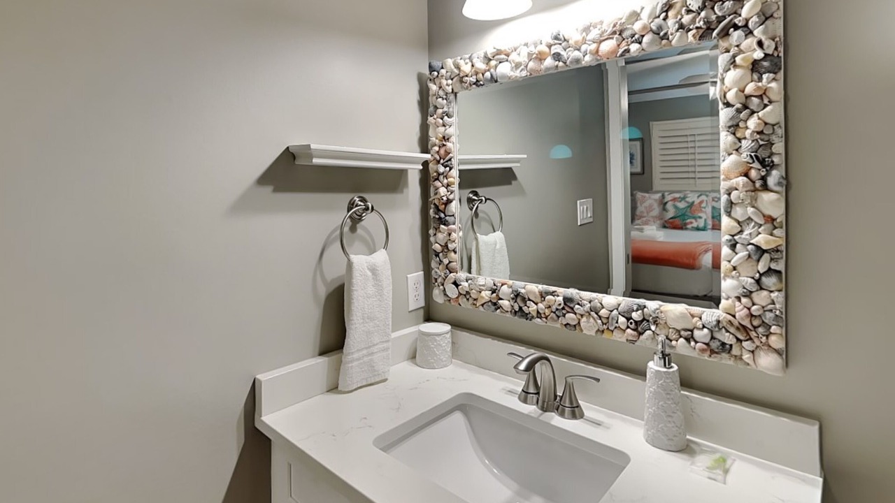 Photo of Bathroom in Holiday Isle
