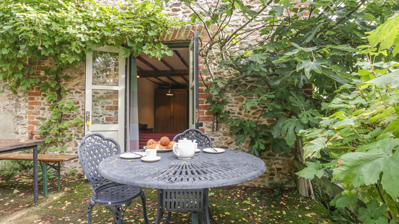 Photo of Outdoor in Buckerell