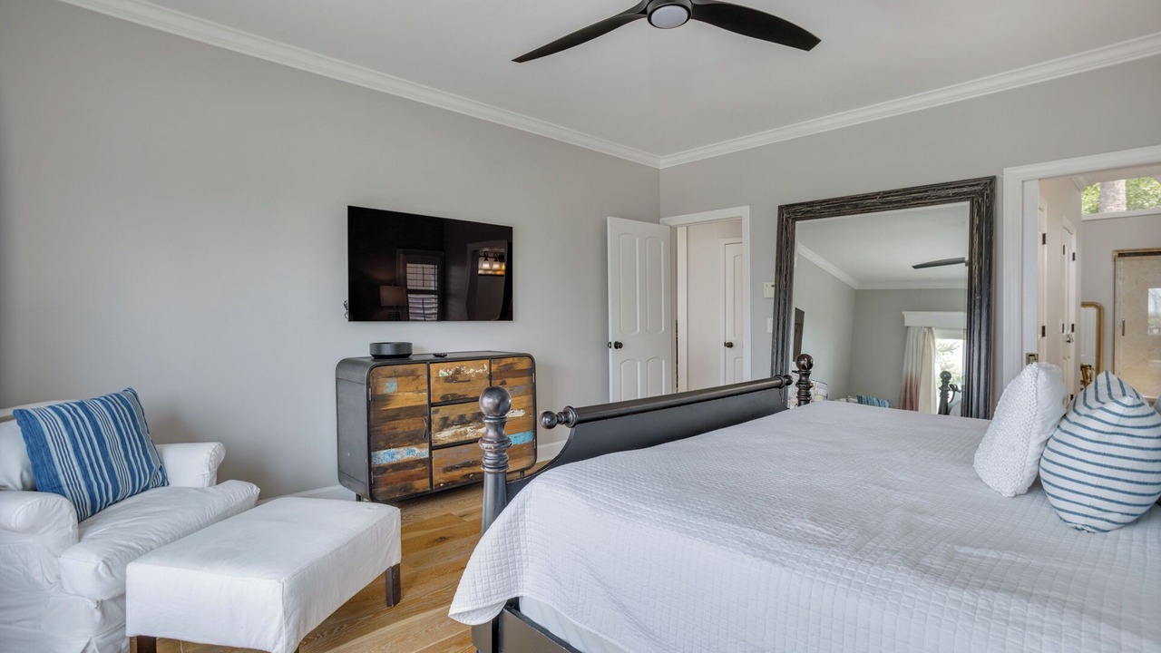 Photo of Bedroom in North Forest Beach