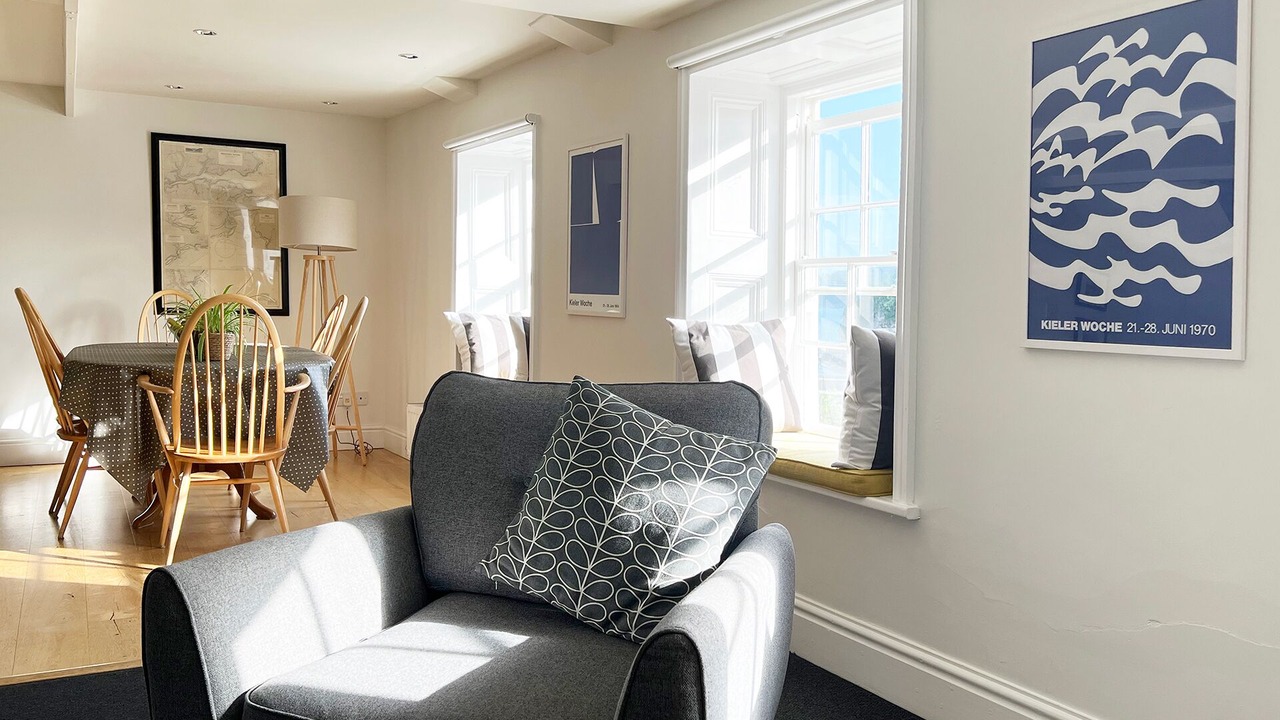 Photo of Livingroom in Charlestown