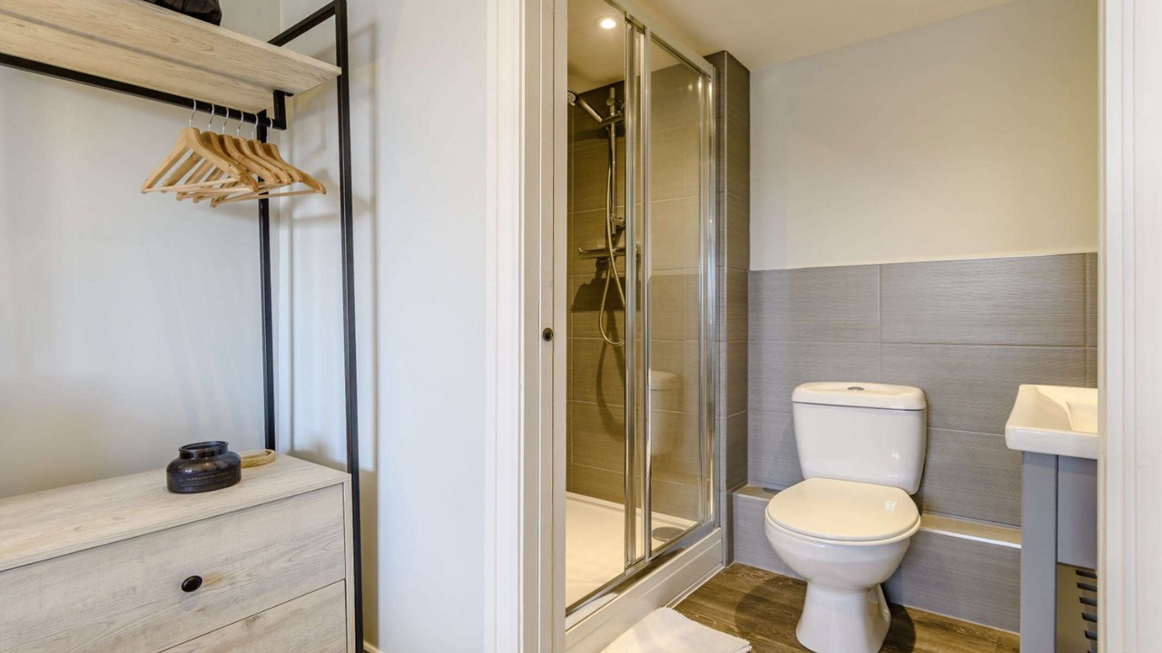 Photo of Bathroom in Broadway