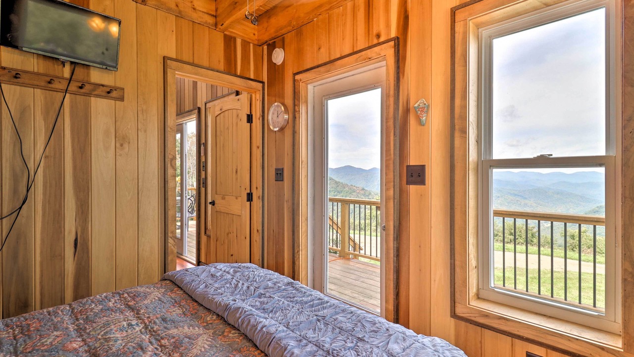 Photo of Bedroom in Hot Springs