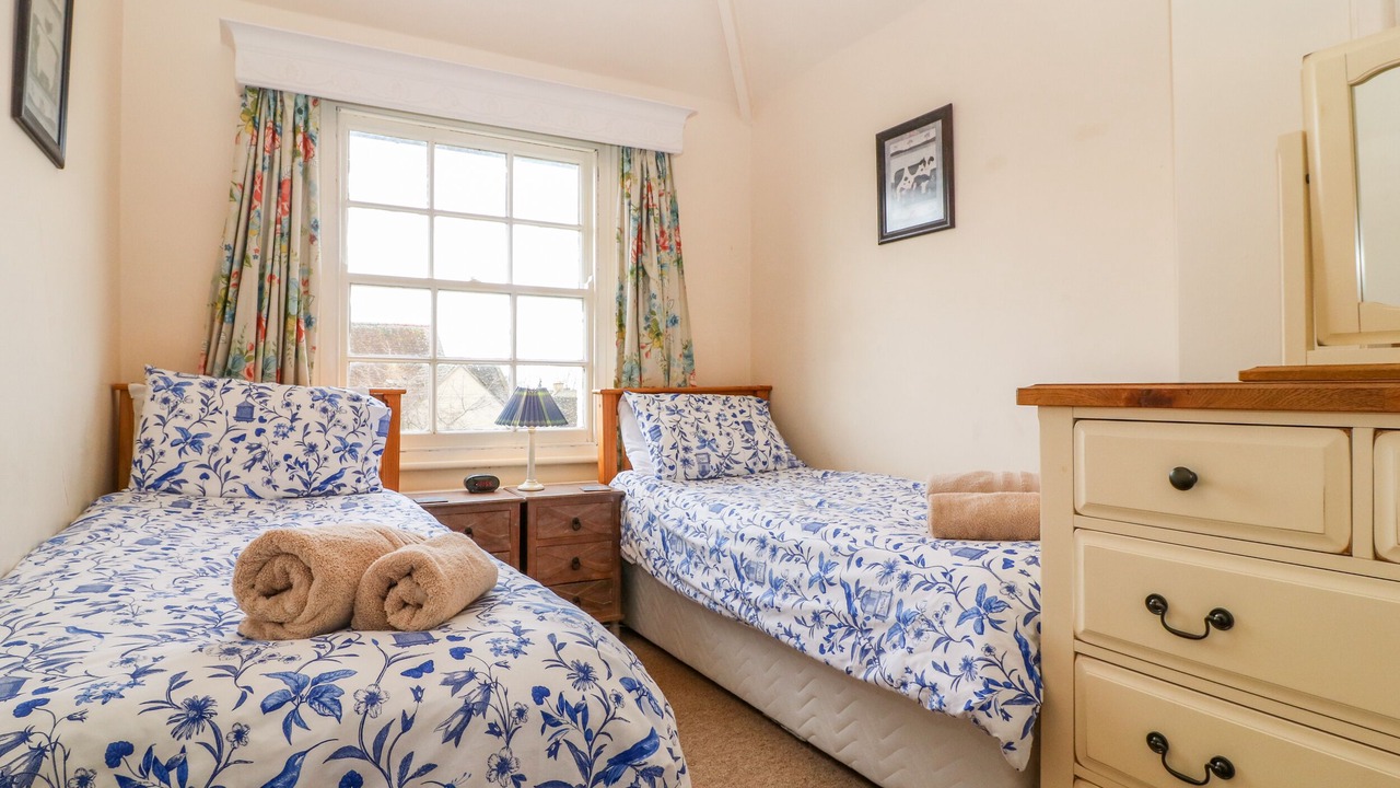Photo of Bedroom in Broadway