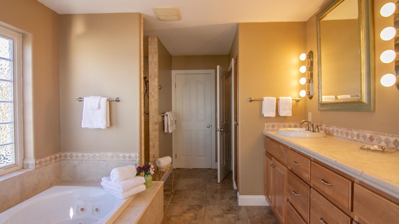 Photo of Bathroom in South Beach