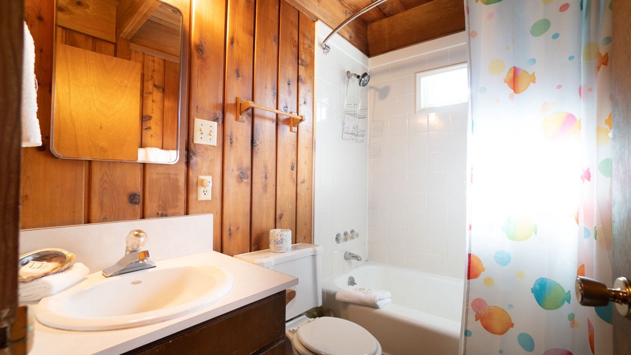 Photo of Bathroom in Otter Rock