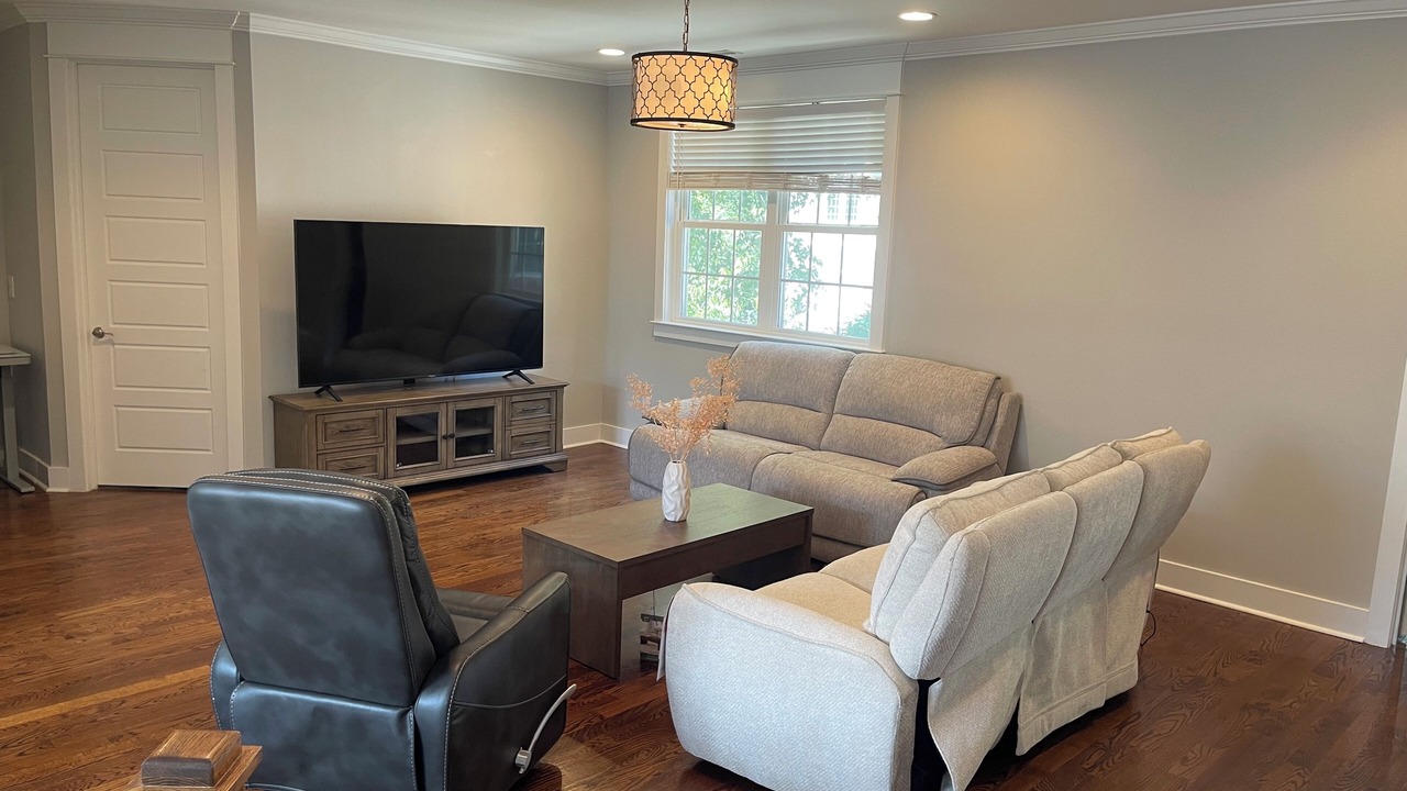 Photo of Livingroom in Green Hills