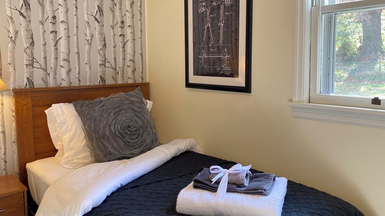 Photo of Bedroom in Mars Hill