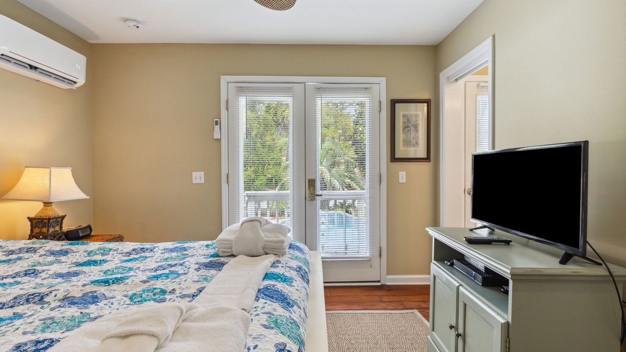 Photo of Bedroom in North Forest Beach