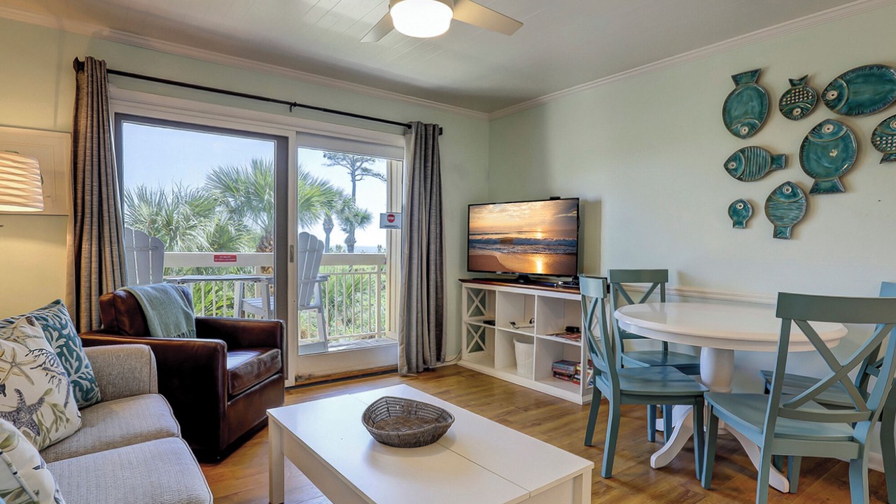 Photo of Livingroom in North Forest Beach