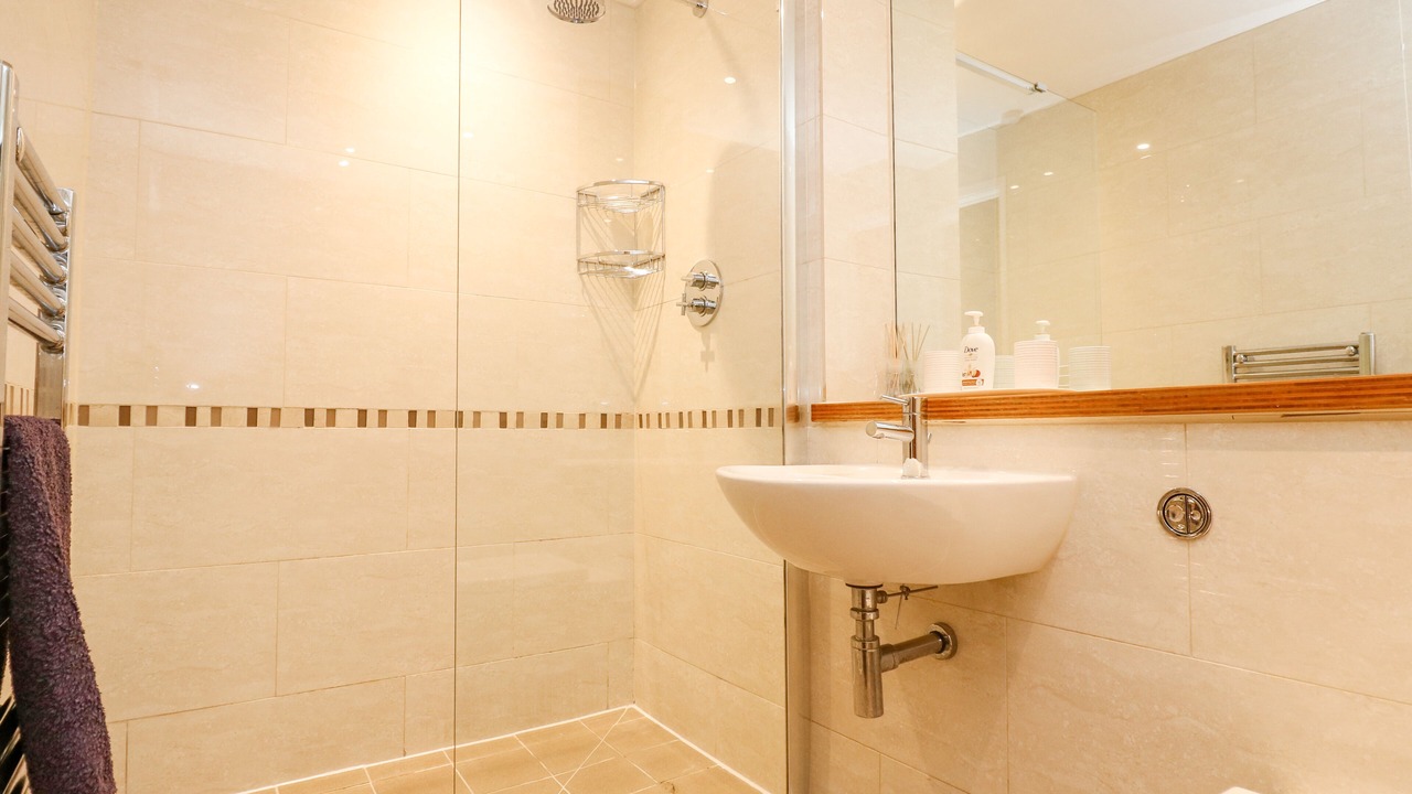 Photo of Bathroom in Downderry