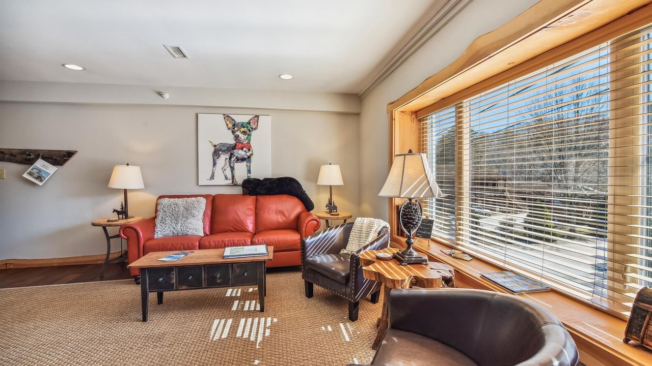 Photo of Livingroom in Blowing Rock