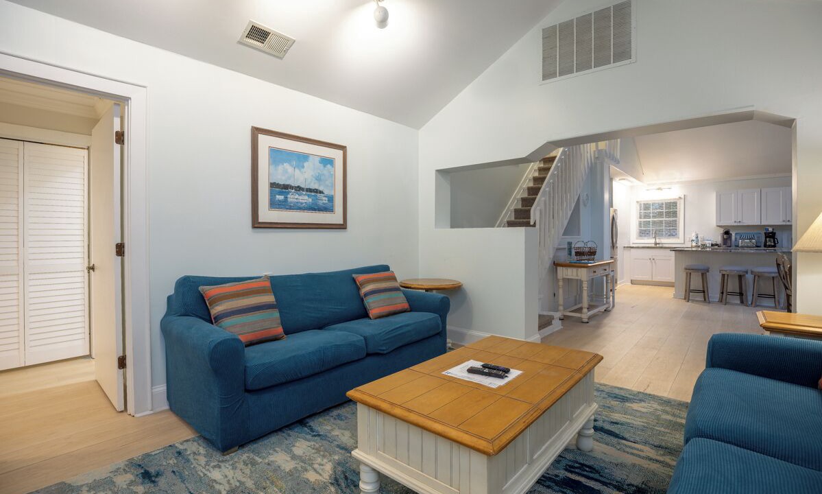 Photo of Livingroom in North Forest Beach