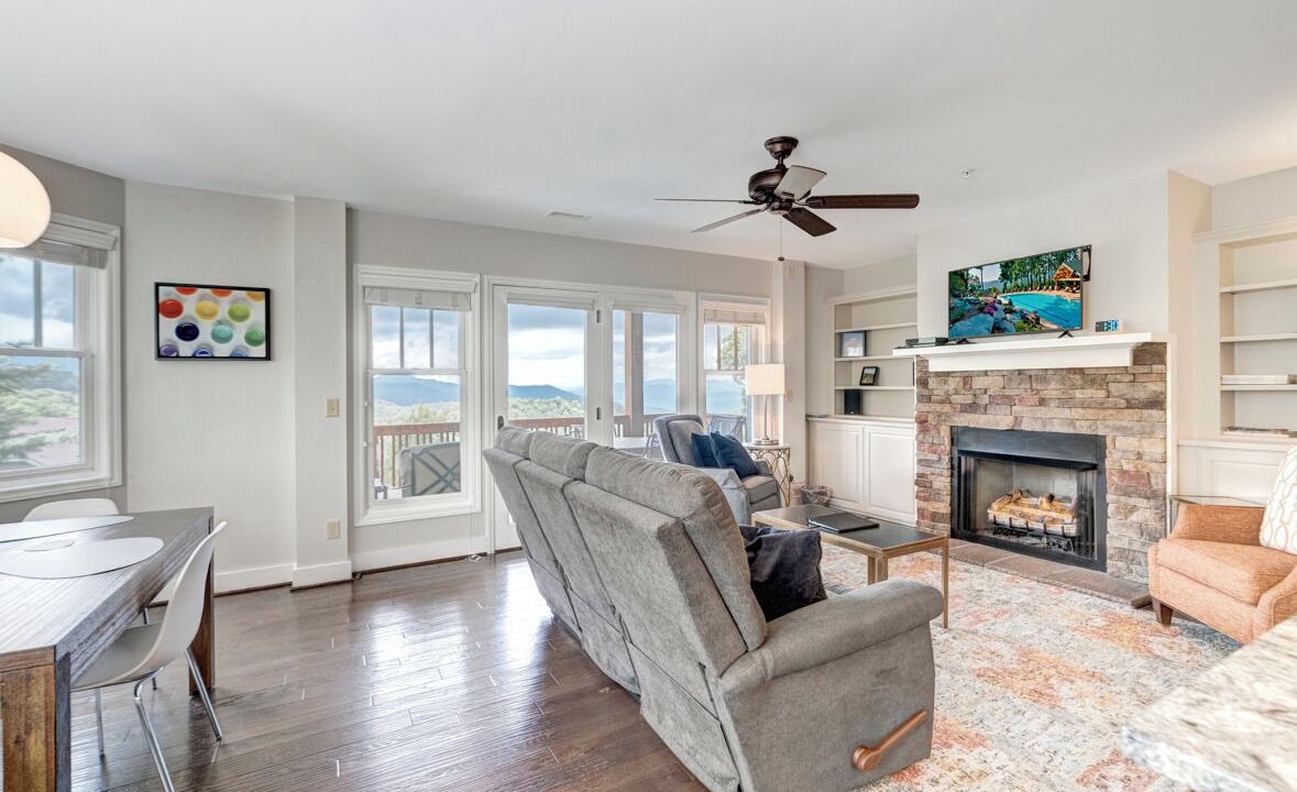Photo of Livingroom in Banner Elk
