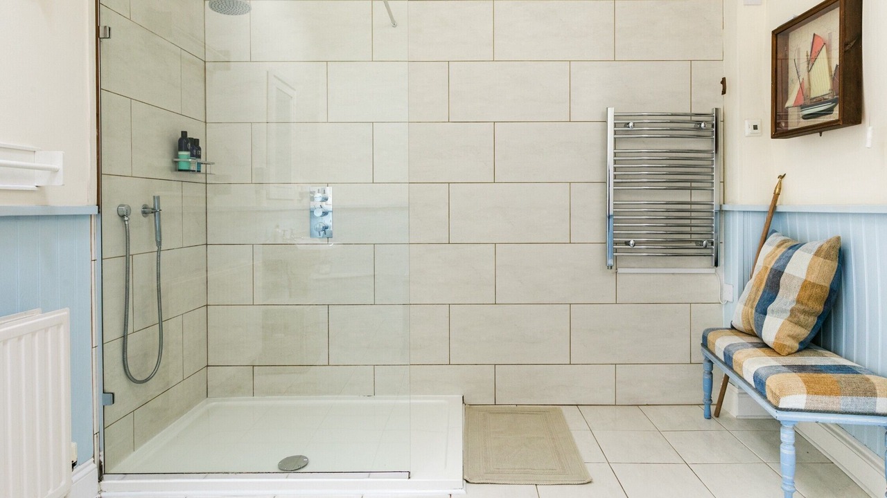 Photo of Bathroom in Portloe
