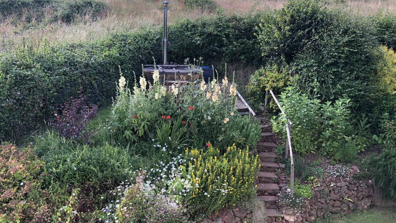Photo of Outdoor in Old Cleeve