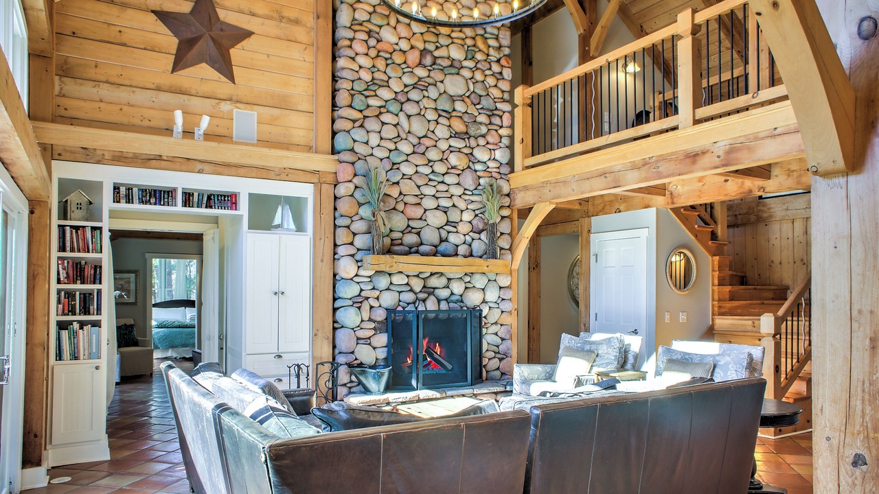 Photo of Livingroom in Fairview