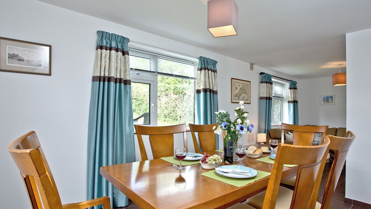 Photo of Bedroom in Treator