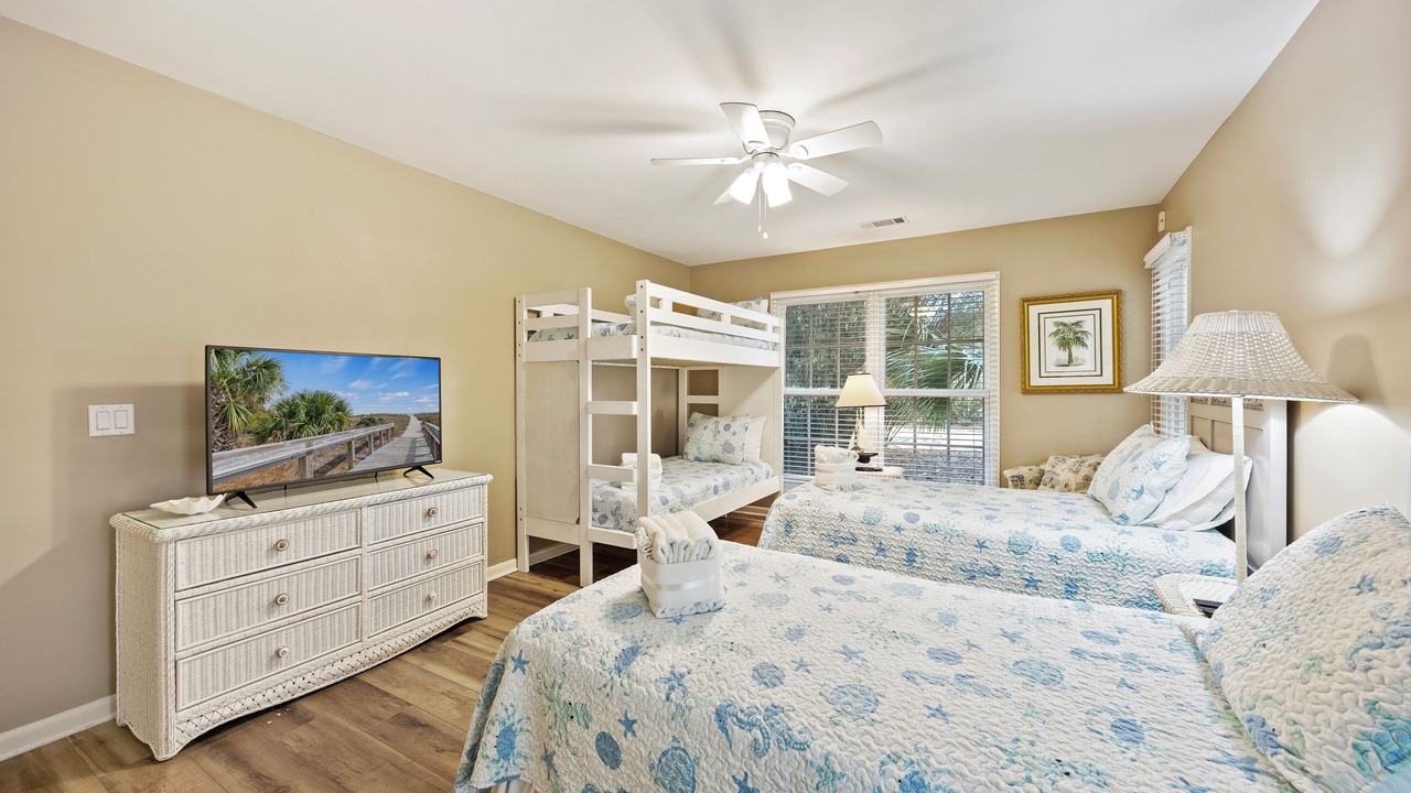 Photo of Bedroom in Oceanside
