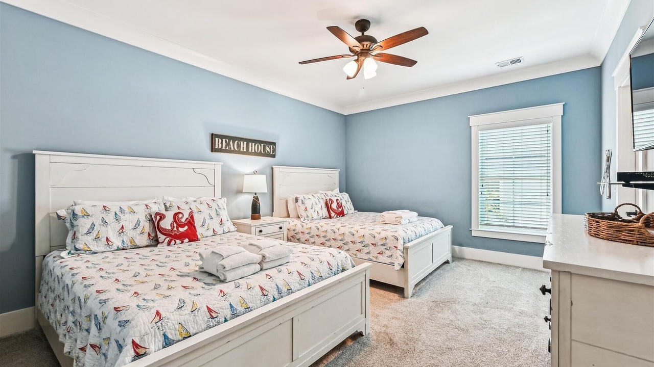 Photo of Bedroom in Folly Field